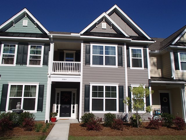 2064 Promenade - Front of Townhome