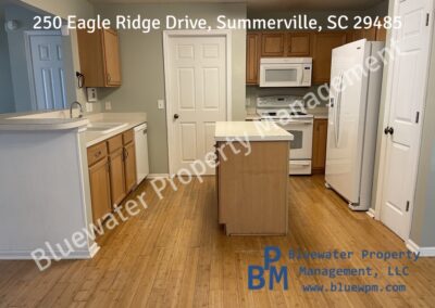 250 Eagle Ridge 3 (Medium) For Rent