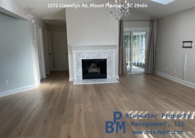 1272 Llewellyn 3 For Rent