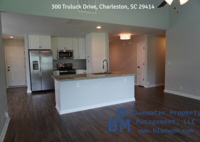 300 Truluck 2 For Rent