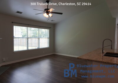 300 Truluck 3 For Rent